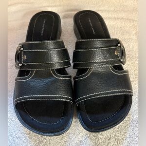 Women’s Predictions Black Slip On Sandals W/ White Stitching Size 9.5W
